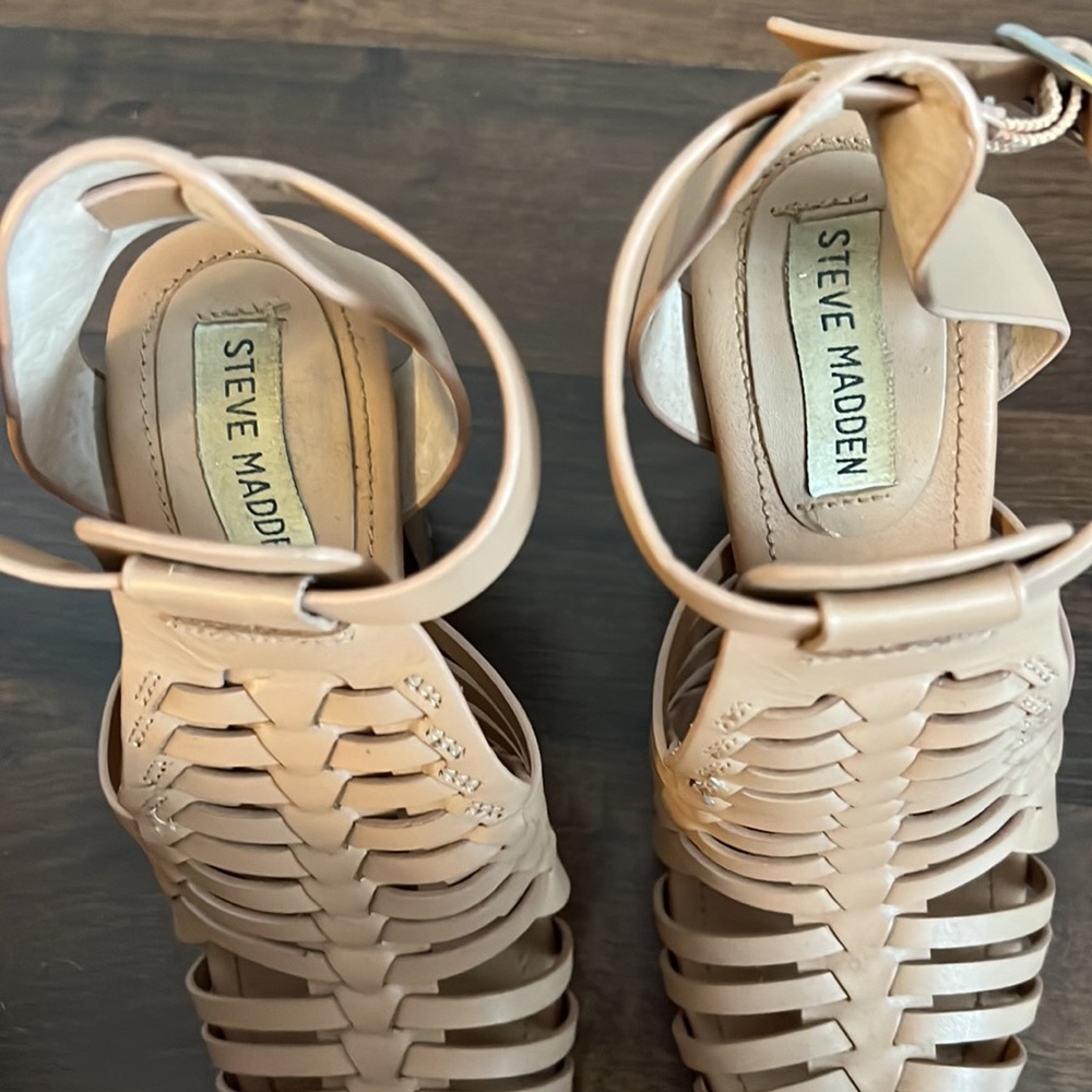Steve Madden Sadaya Nude Heel - Picture 5 of 8